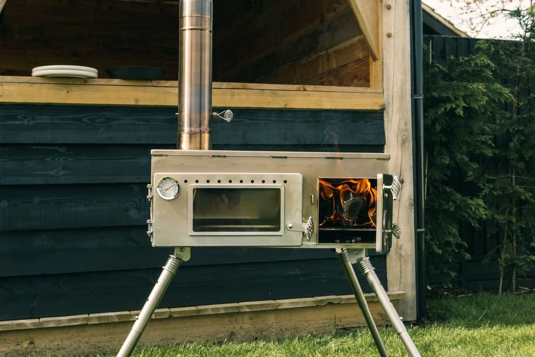 Winnerwell® Woodlander 薪焼きピザオーブン キャンプ用ストーブ